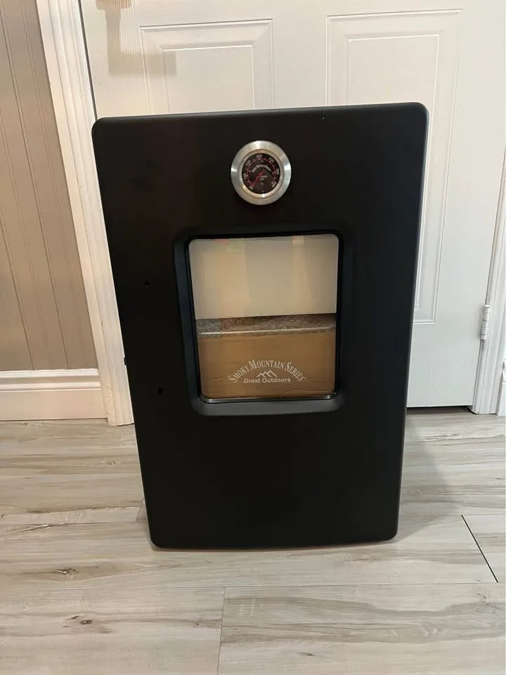 Landmann 26” Electric Smoker image indicator(2)