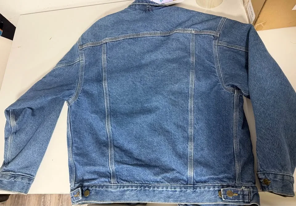 Vintage Carhartt Detroit Denim Jacket Men's Size Medium Blanket image indicator(9)