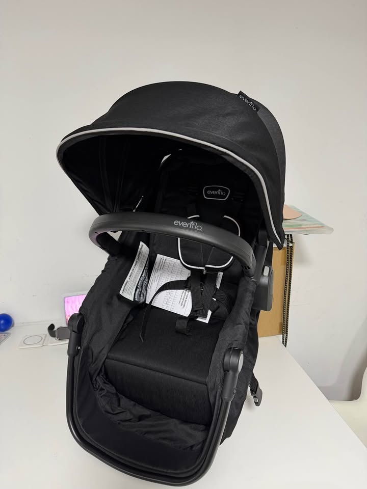 Evenflo Pivot Xpand Second Seat (Ayrshire Black) - photo 2