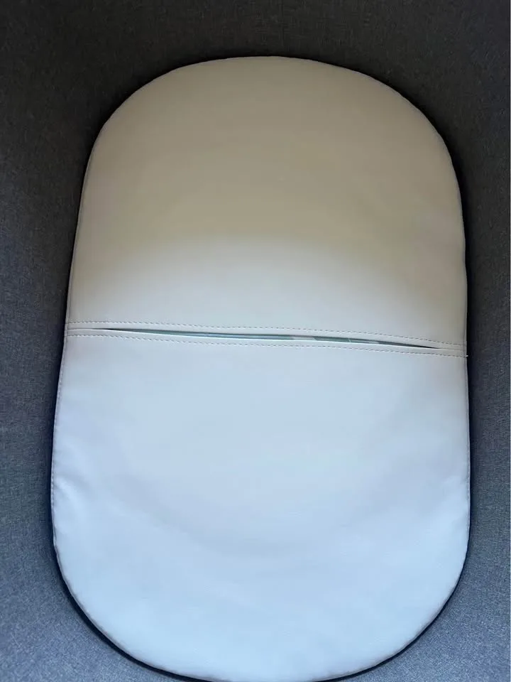 Grey Rocking Bassinet image indicator(7)