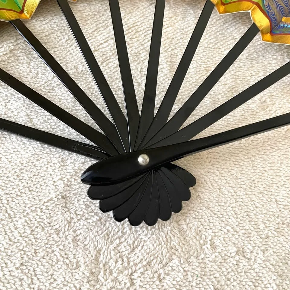 Reversible Gold & Silver Japanese Dance Fan image indicator(4)