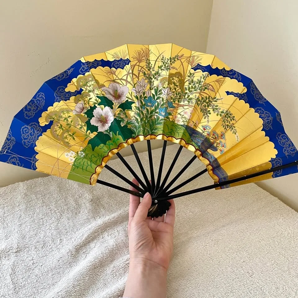 Reversible Gold & Silver Japanese Dance Fan image indicator(8)