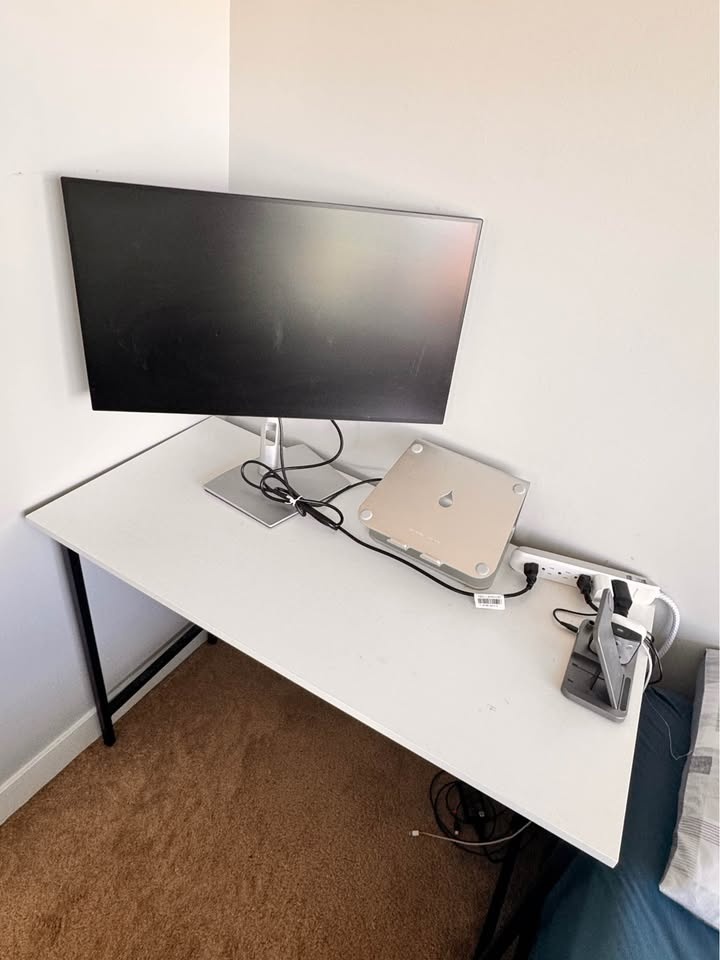 White Study / Work Desk – Move Out Sale - photo 2