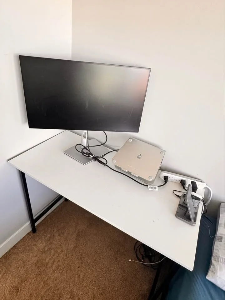 White Study / Work Desk – Move Out Sale image indicator(2)