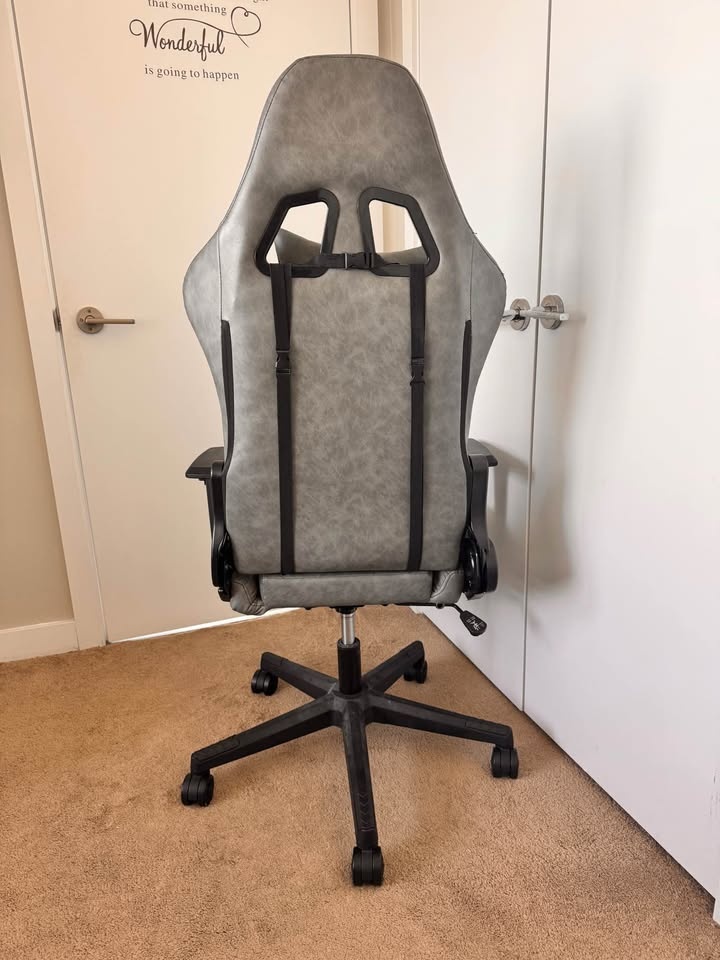 Ergonomic Gaming / Office Chair with Footrest - photo 3