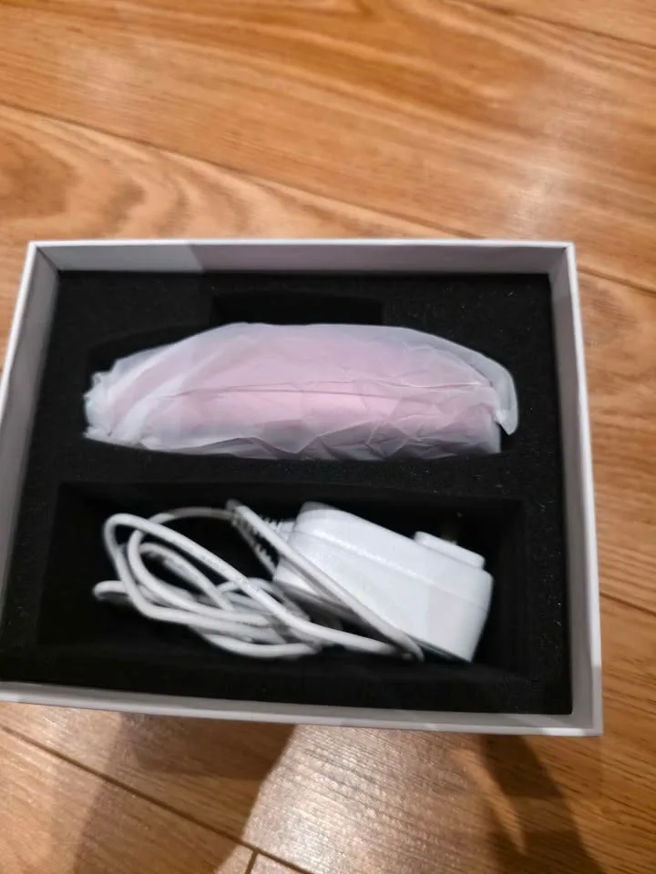 RoseSkinCo IPL Hair Removal Handset image indicator(2)