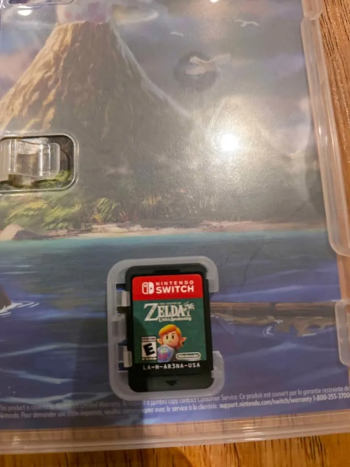 The Legend of Zelda: Link's Awakening for Switch image indicator(2)