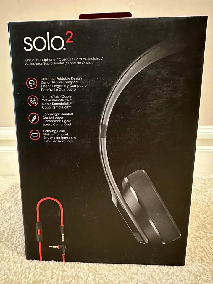 Beats by Dr. Dre Solo2 Wired On-Ear Headphones image indicator(2)