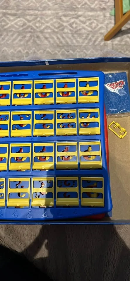 Guess Who? Board Game image indicator(2)