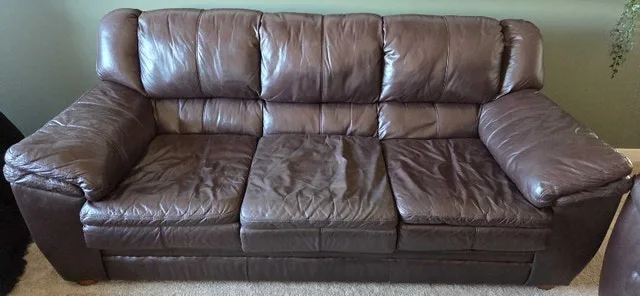 Brown Leather Sofa/Loveseat
