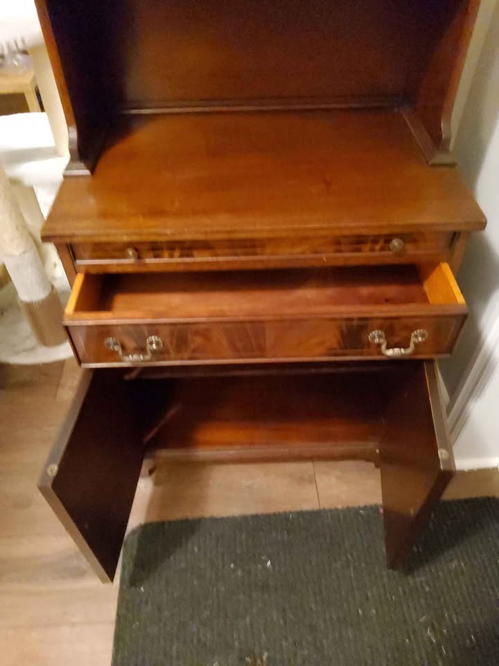 Vintage Bar Cabinet #Cleanout - photo 3