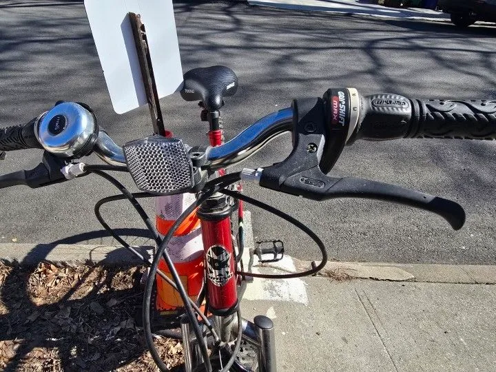 Rhino Outreach 21-speed Full Suspension Mountain Bike image indicator(8)