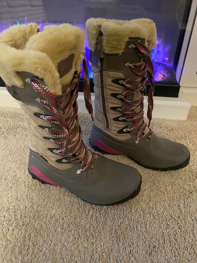 Merrell Snow Boots -Sized 8. #Cleanout