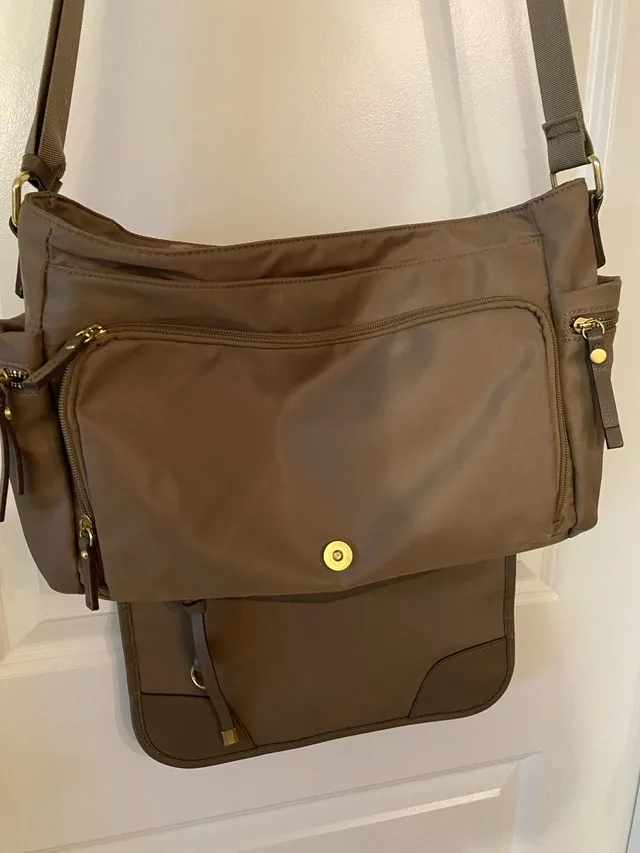 Crossbody or Laptop Bag #Cleanout image indicator(2)