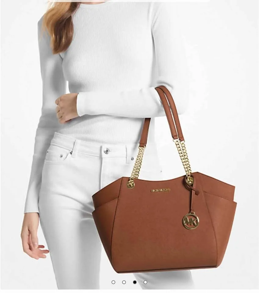 Michael Kors Jet Set Shoulder Bag