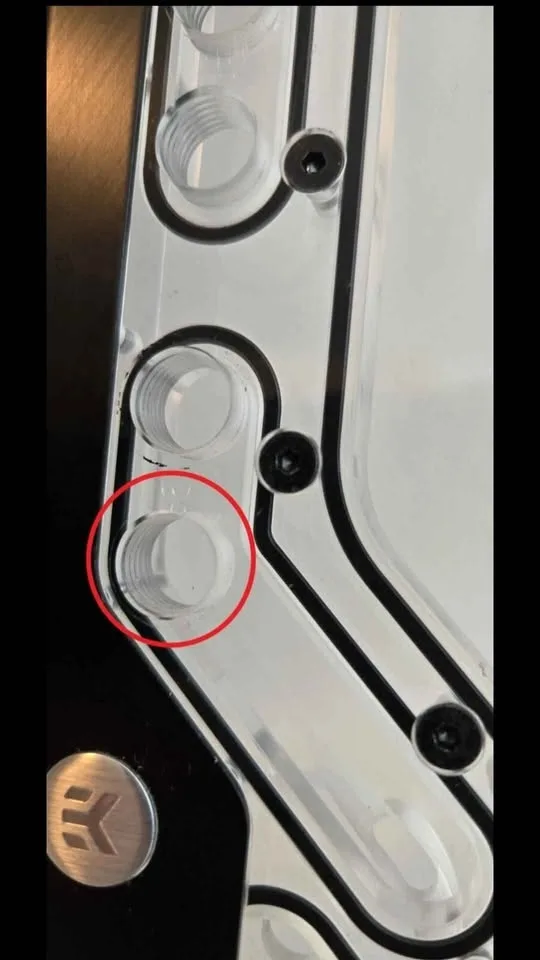 #Cleanout. LIAN LI O11D Distro Plate EKWB O11 Dynamic A RGB image indicator(3)