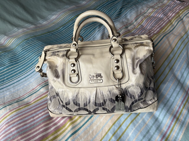 LAST CHANCE/ COACH Pearl Silver Blue Sabrina Satchel