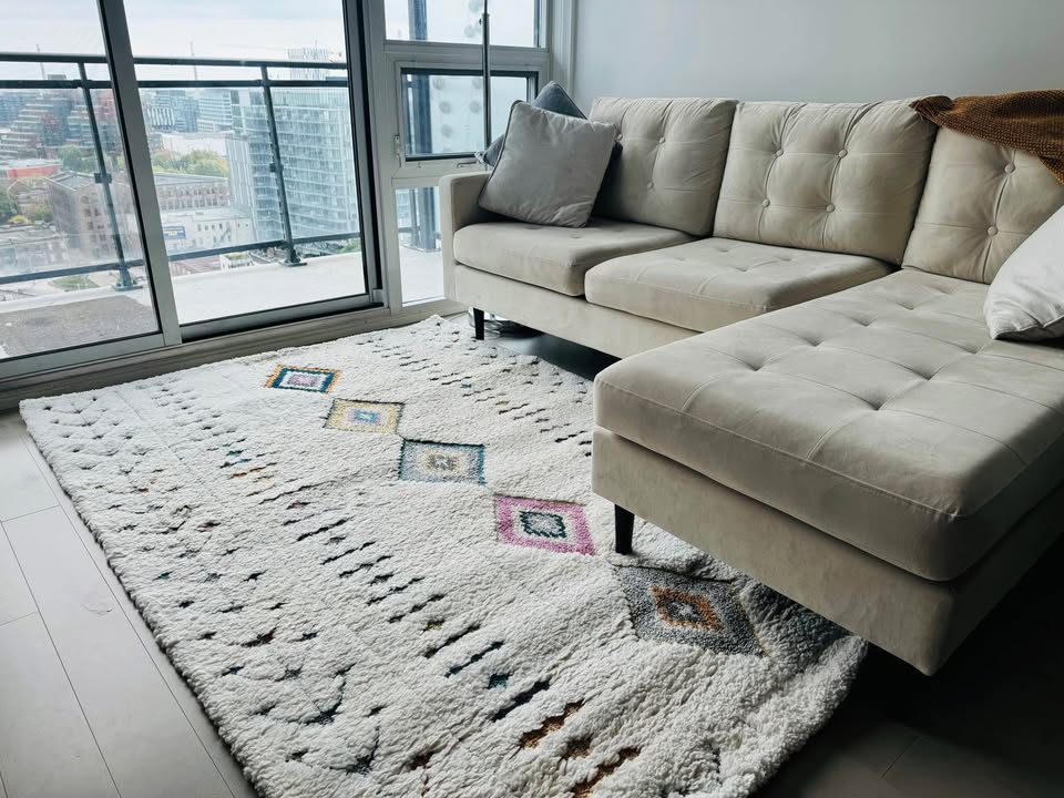 NOA Sectional Sofa with 4 cushions - photo 4