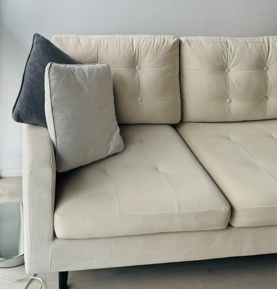 NOA Sectional Sofa with 4 cushions - photo 5