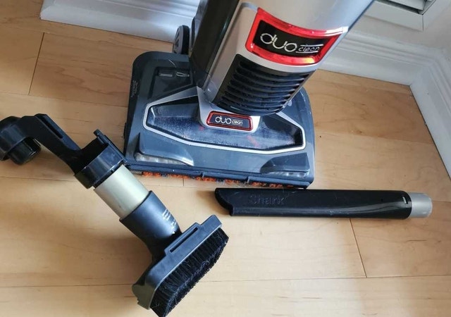 Shark DuoClean Slim Upright Vacuum NV200C - photo 3