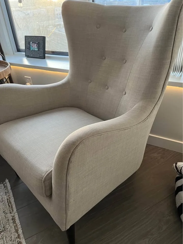 Structube Accent Chair image indicator(2)