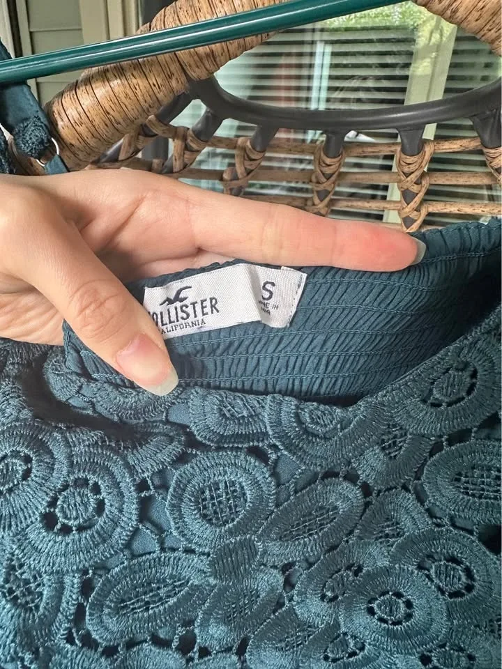 Dark Green Lace Dress image indicator(6)