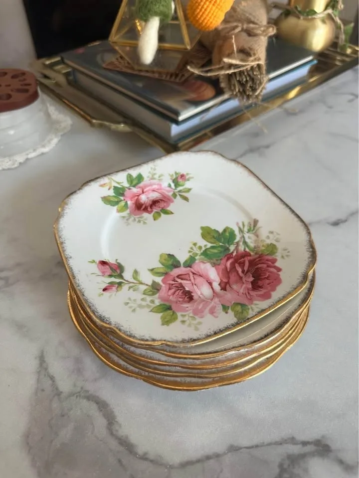 Royal Albert American Beauty China Plates image indicator(7)