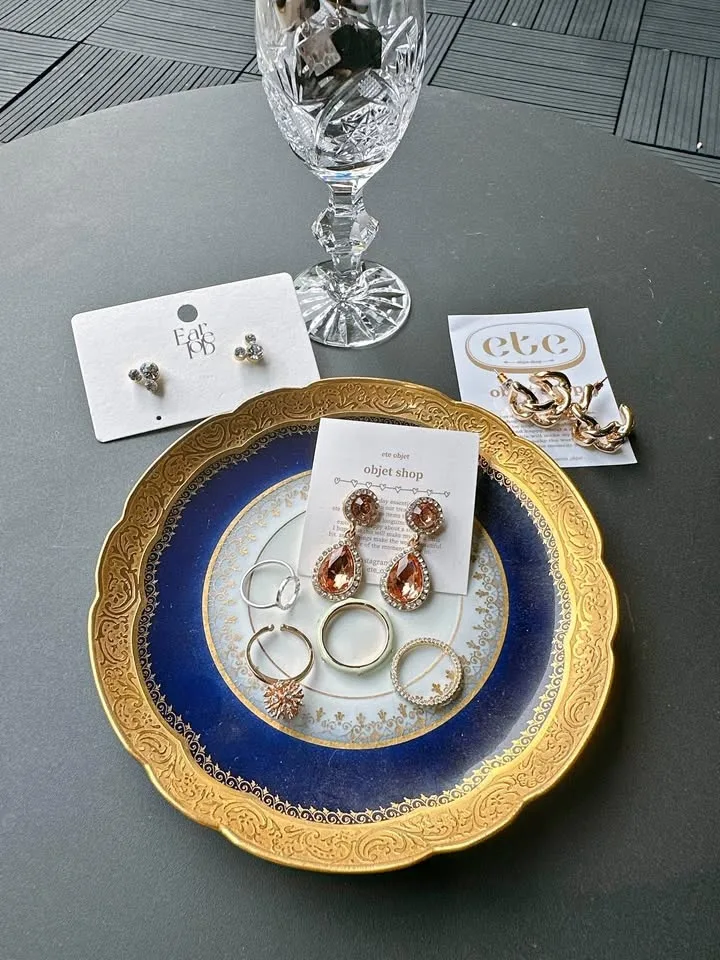 Beautiful vintage trinket dish & jewelry!