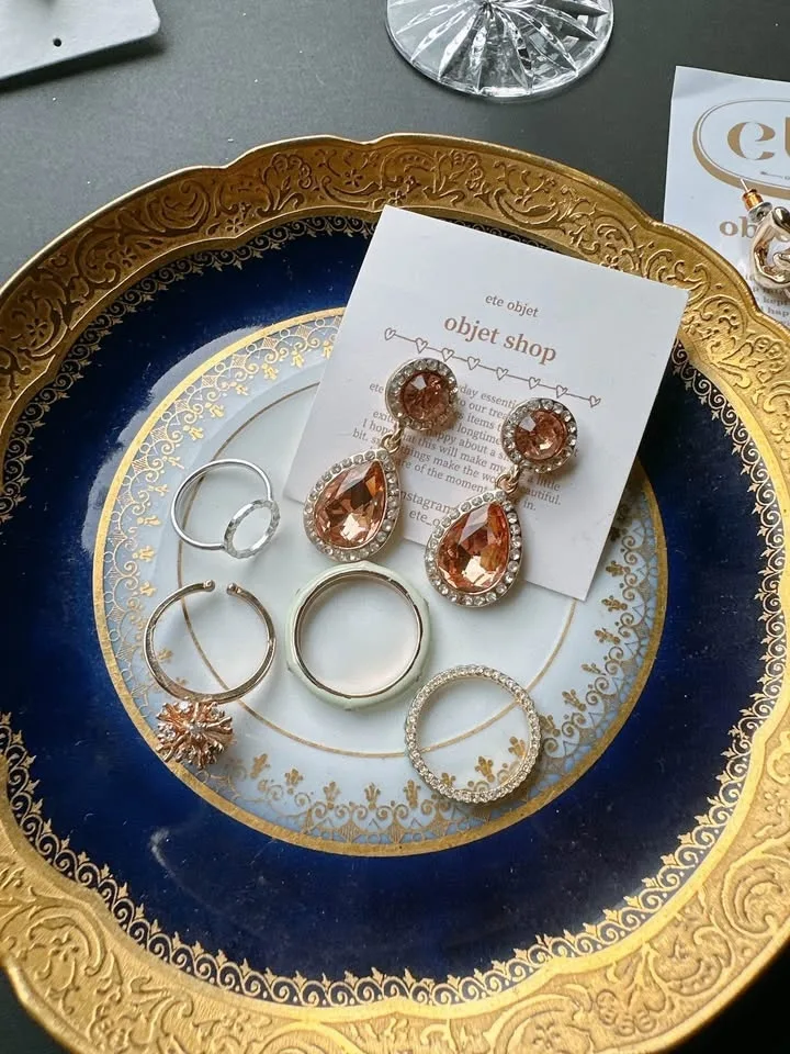 Beautiful vintage trinket dish & jewelry! image indicator(4)