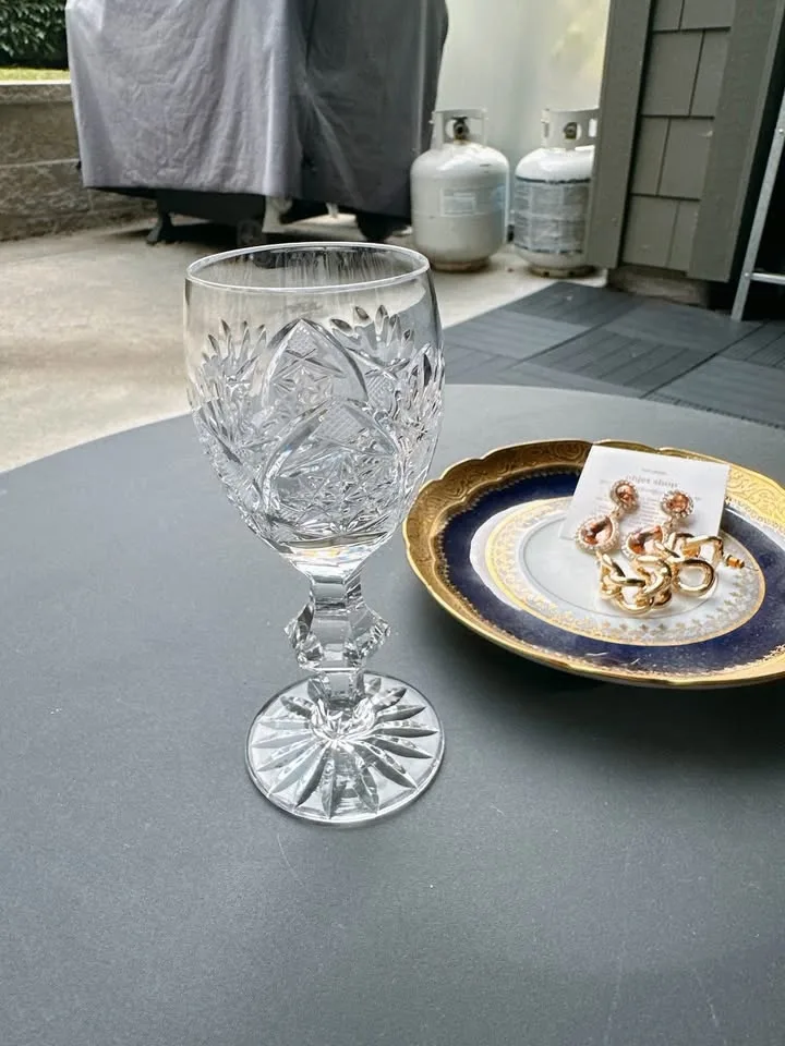 Beautiful vintage trinket dish & jewelry! image indicator(7)