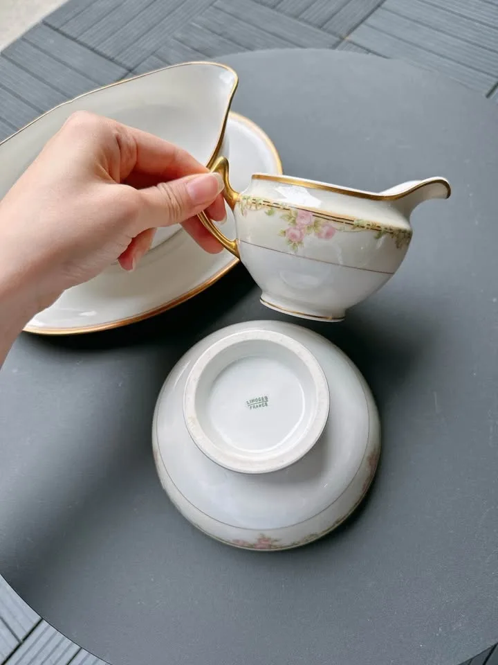 Vintage gold rimmed sugar & creamer set + gravy boat! image indicator(3)