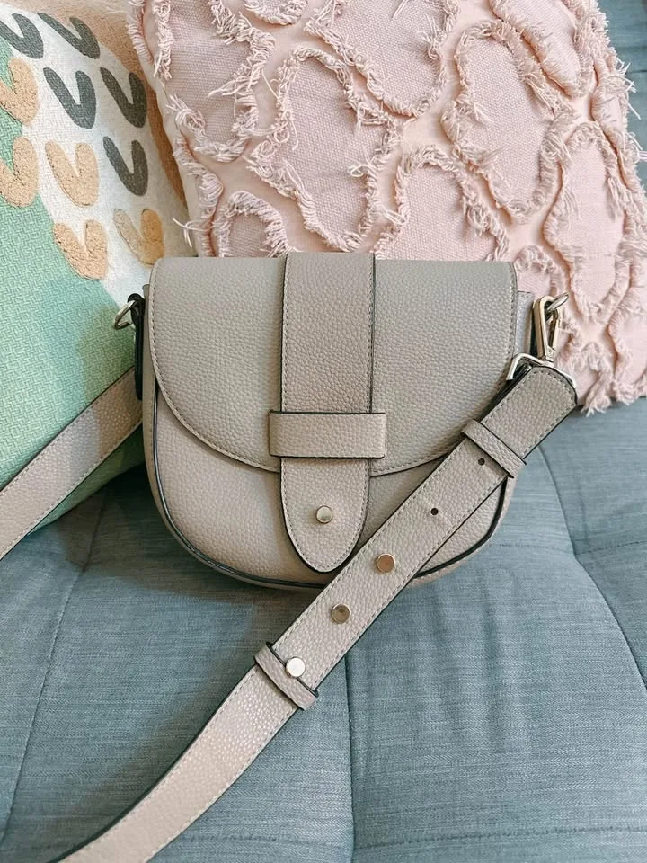 Beige Crossbody Bag / Purse image indicator(3)