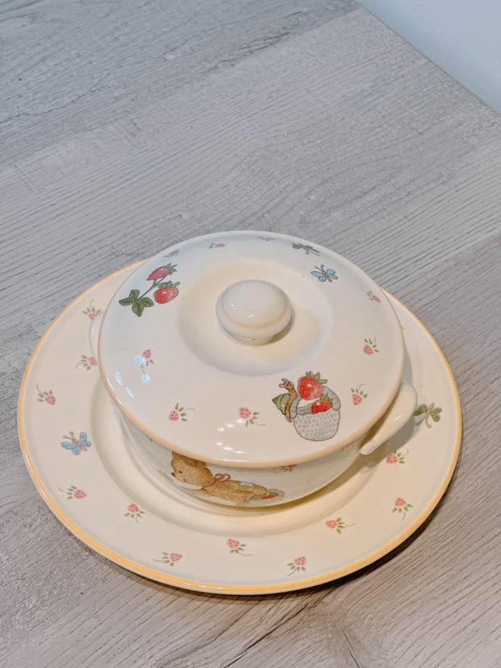 Vintage Mikasa Teddy Casserole Dish & Plate - photo 5