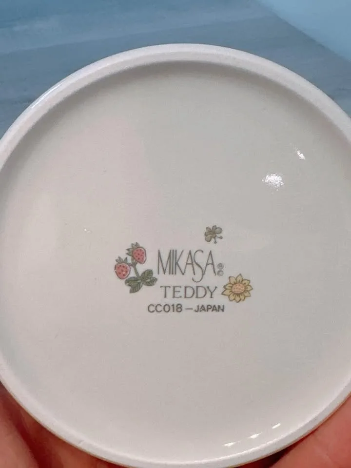 Vintage Mikasa Teddy Casserole Dish & Plate image indicator(6)