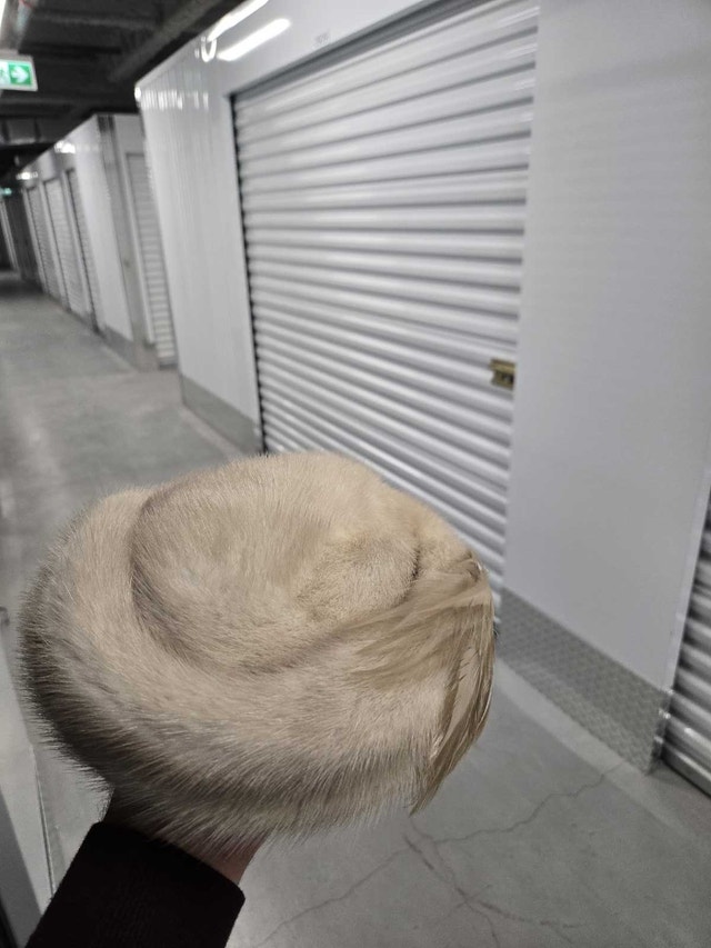 Mink fur hat - photo 2