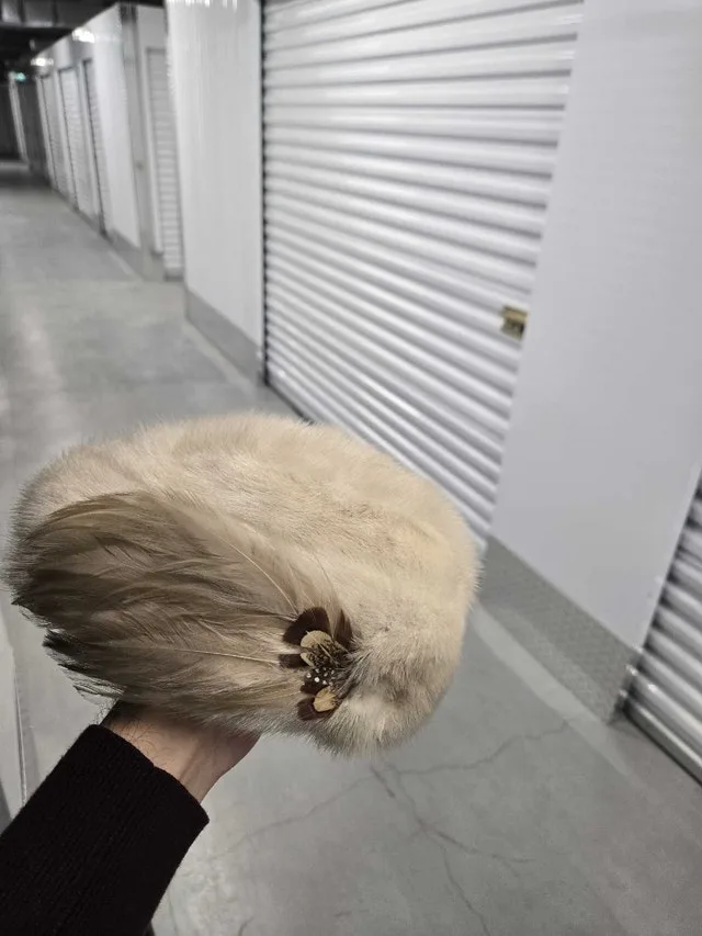 Mink fur hat image indicator(3)