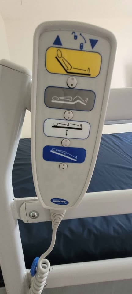 Adjustable bed - photo 4
