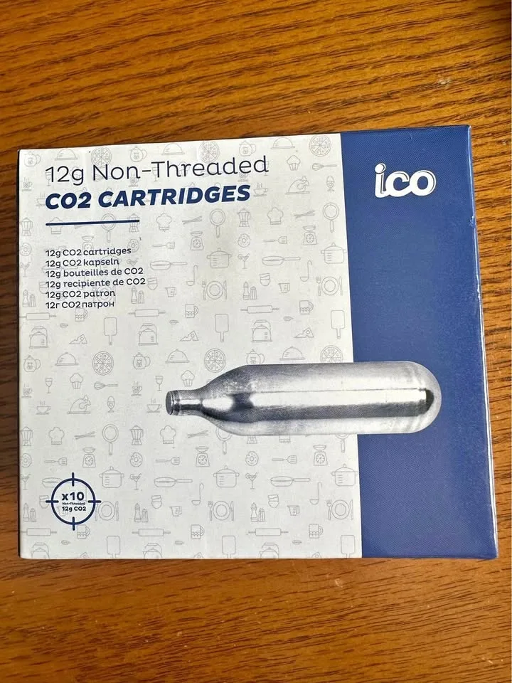 CO2 cartridge non-threaded