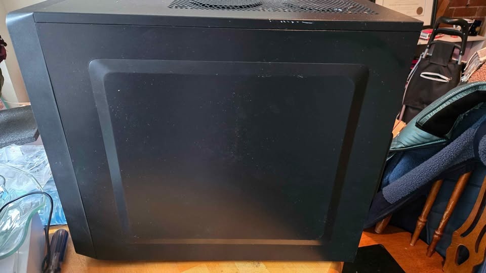 Thermaltake ATX PC Case - photo 3