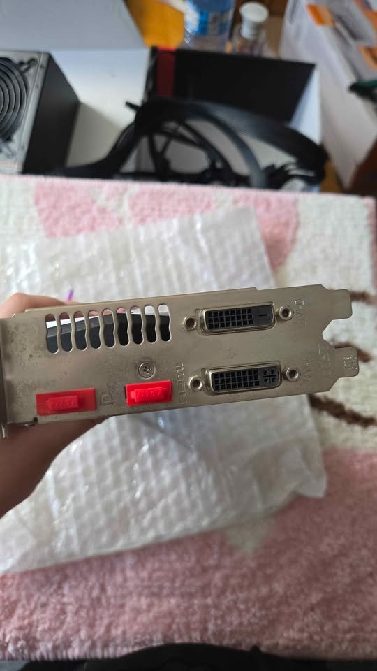 AMD Radeon R7 370 - MSI GPU - photo 2