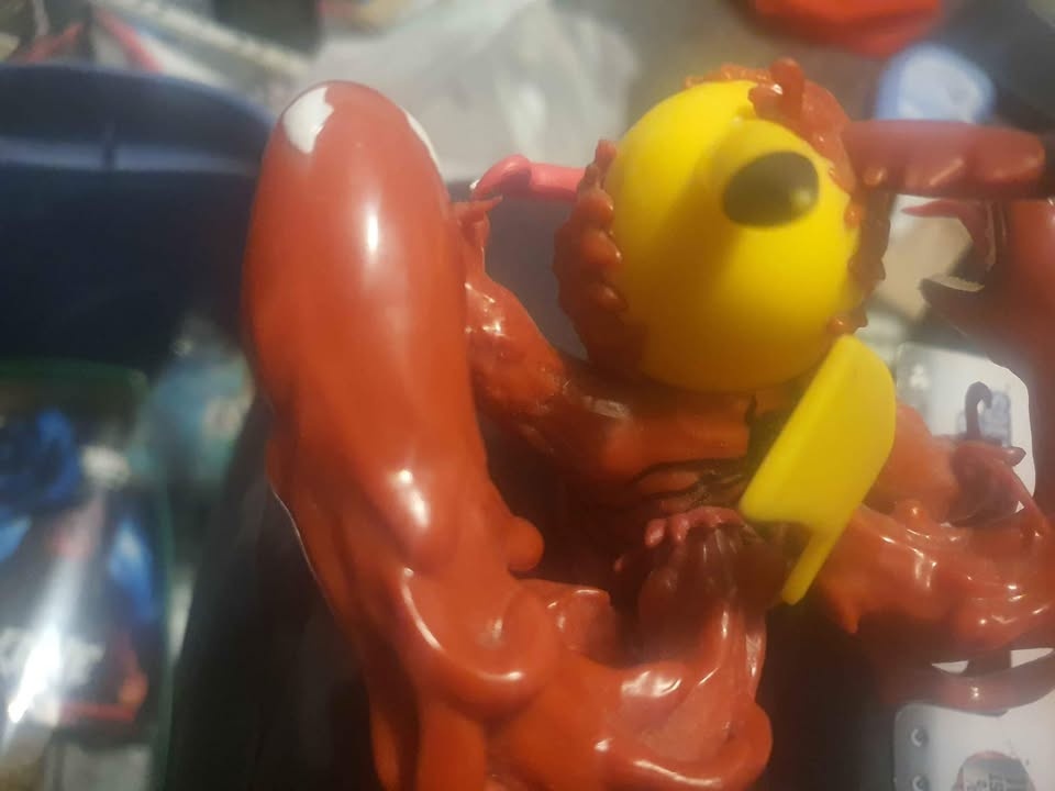 Pikachu Carnage Figure - photo 3