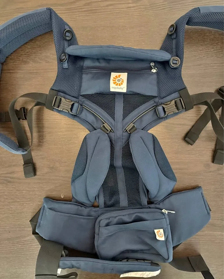 Ergobaby Omni 360 Cool Air Mesh Baby Carrier