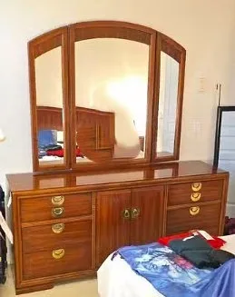Kroehler Dresser with Trifold Mirror