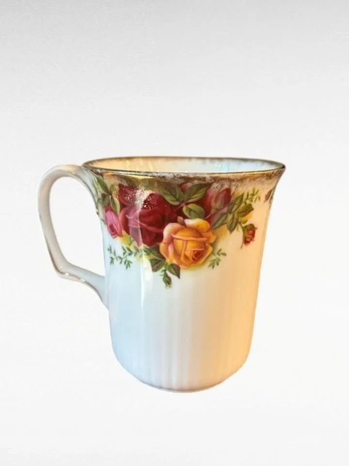 Royal Albert Old Country Roses - Various Pieces image indicator(9)