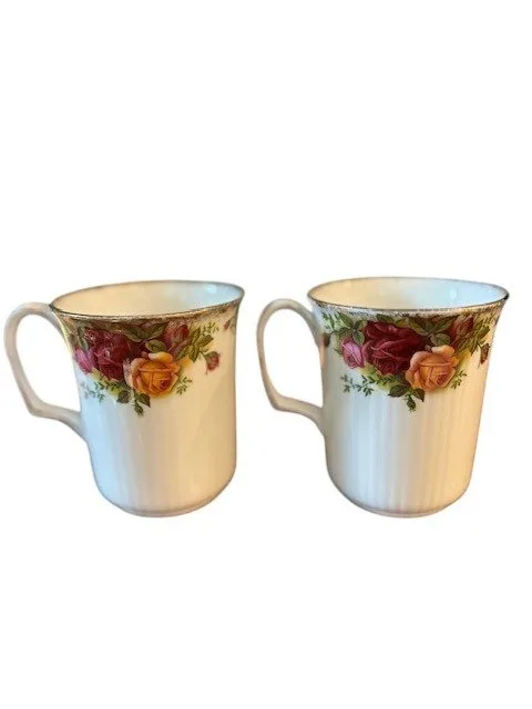 Royal Albert Old Country Roses - Various Pieces image indicator(10)