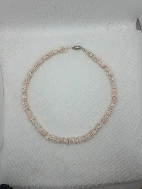 Shell Chip Necklace – Vintage Pink & Cream Beach Boho Choker image indicator(5)