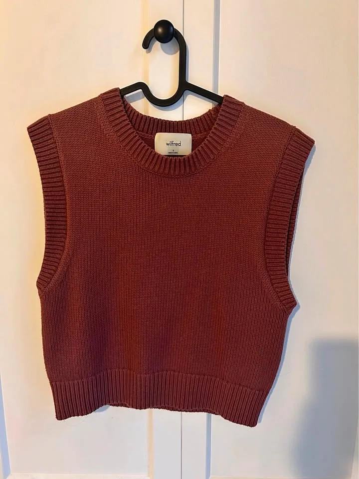 Wilfred Brown Sleeveless Cropped Sweater vest