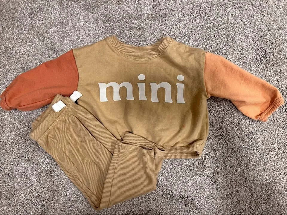 Unisex baby sweat suit