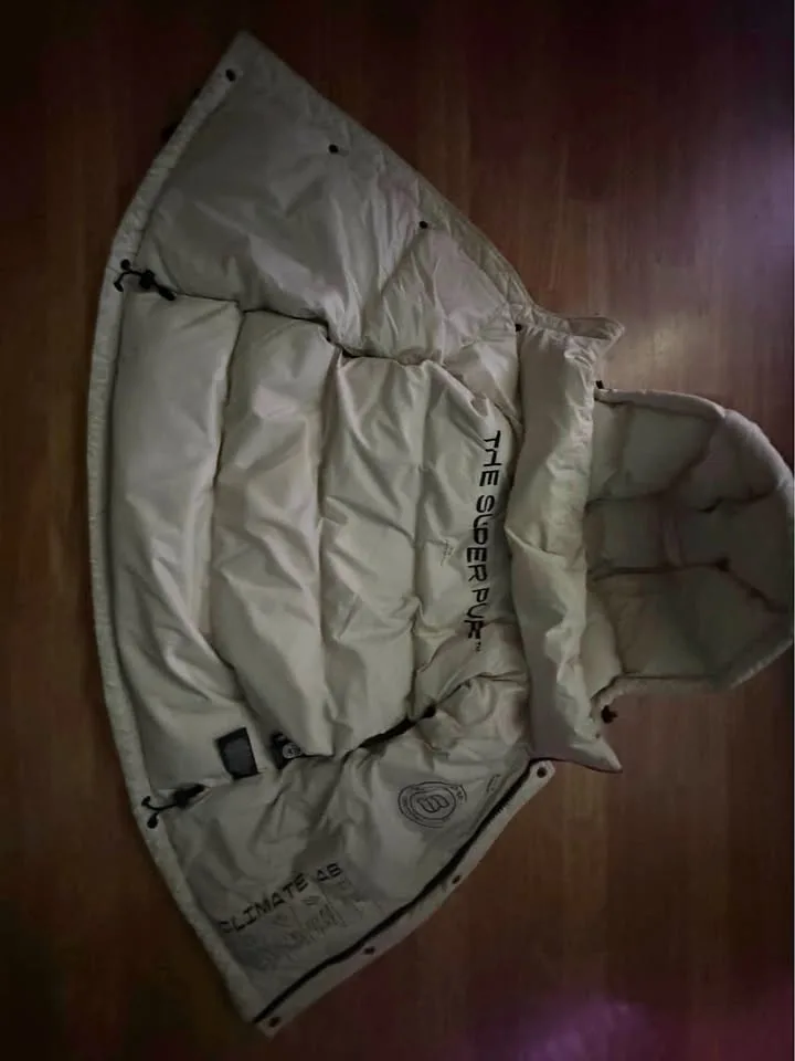 Aritzia "The Super Puff" jacket. XS