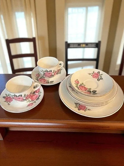 Vintage Porcelain Teacups and Plates; Empire England image indicator(6)